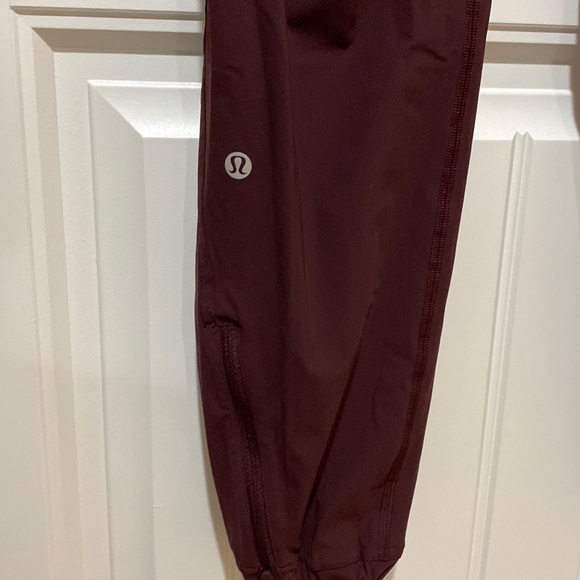 Lululemon Adapted State Joggers - Picture 10 of 10